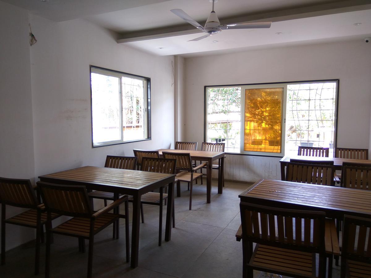 Manasi Inn サーターラー エクステリア 写真
