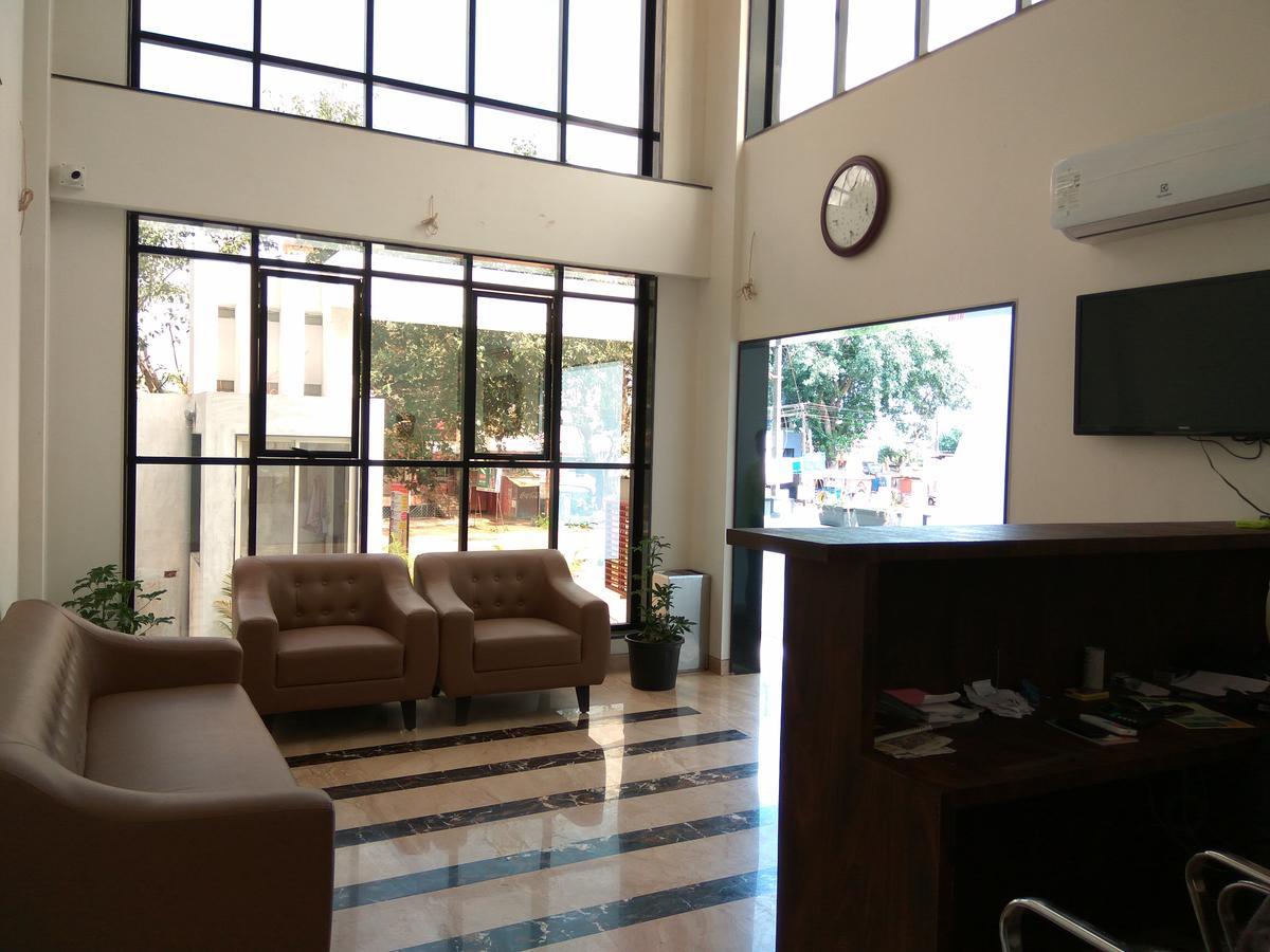 Manasi Inn サーターラー エクステリア 写真