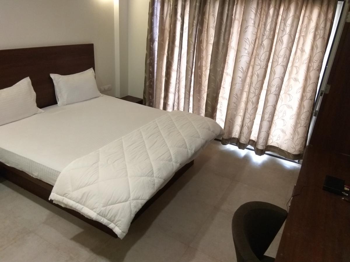 Manasi Inn サーターラー エクステリア 写真