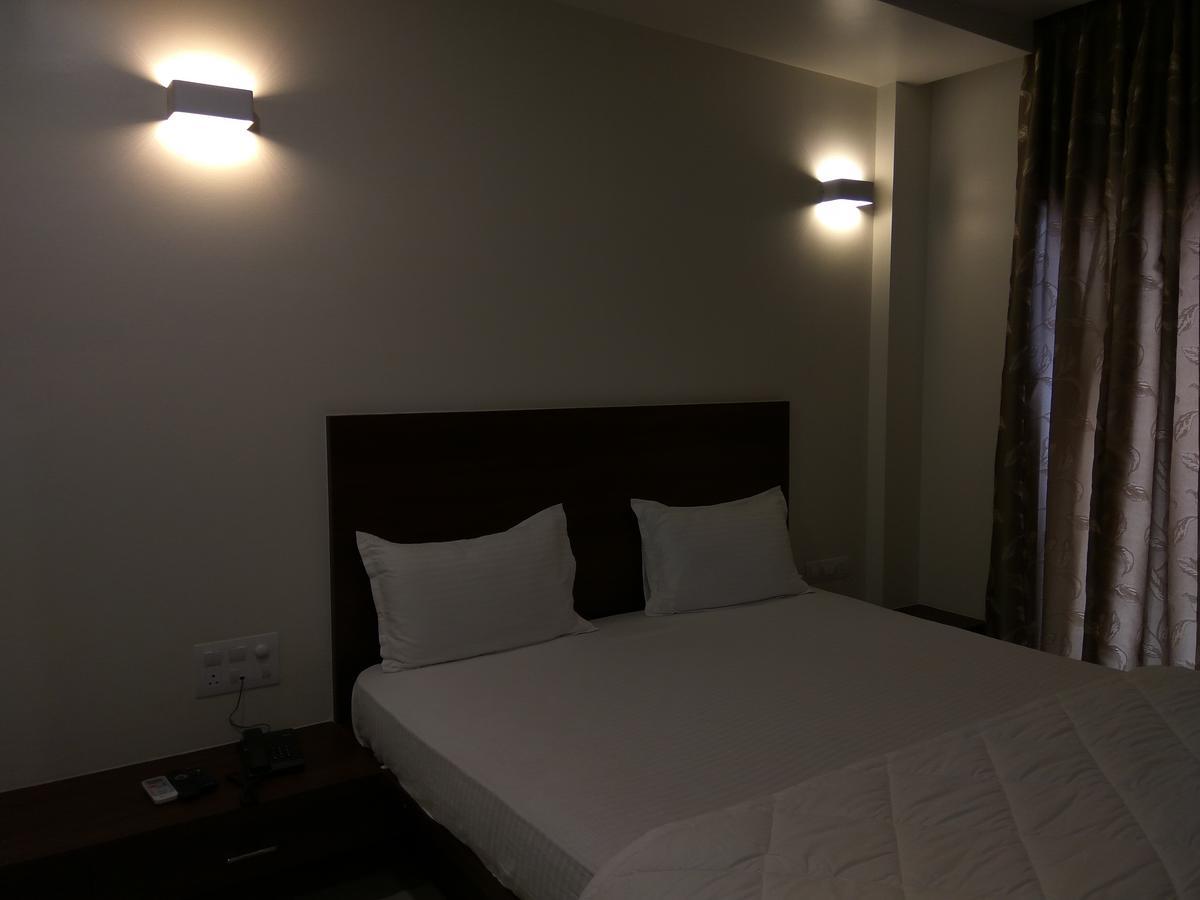 Manasi Inn サーターラー エクステリア 写真